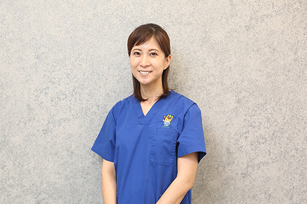 歯科医師：根岸 啓子